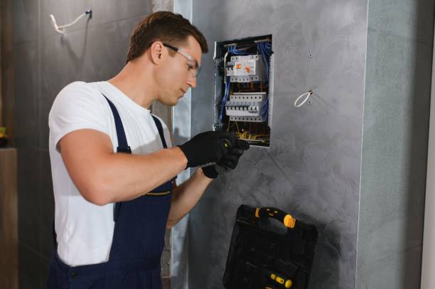 Best Circuit Breaker Repair  in Leonville, LA